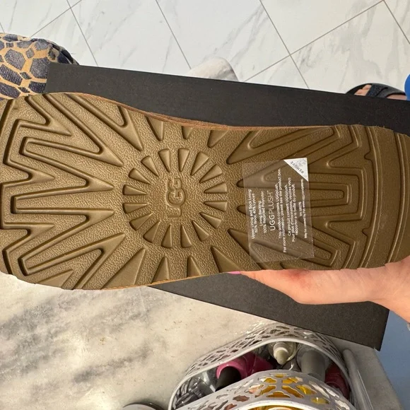 UGG Tasman Men’s size 8 - Picture 2 of 6